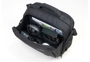 UDG Creator Messenger Bag 15