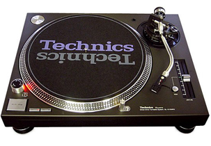 Technics SL-1210 MK5